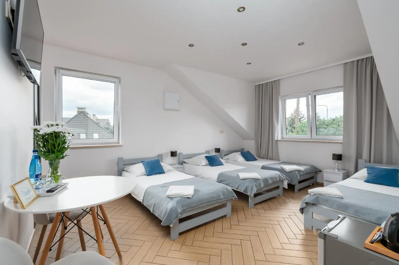 Holiday home Sleeply Pensjonat Zlotniki- Dom Dla 18 Osob Wroclaw
