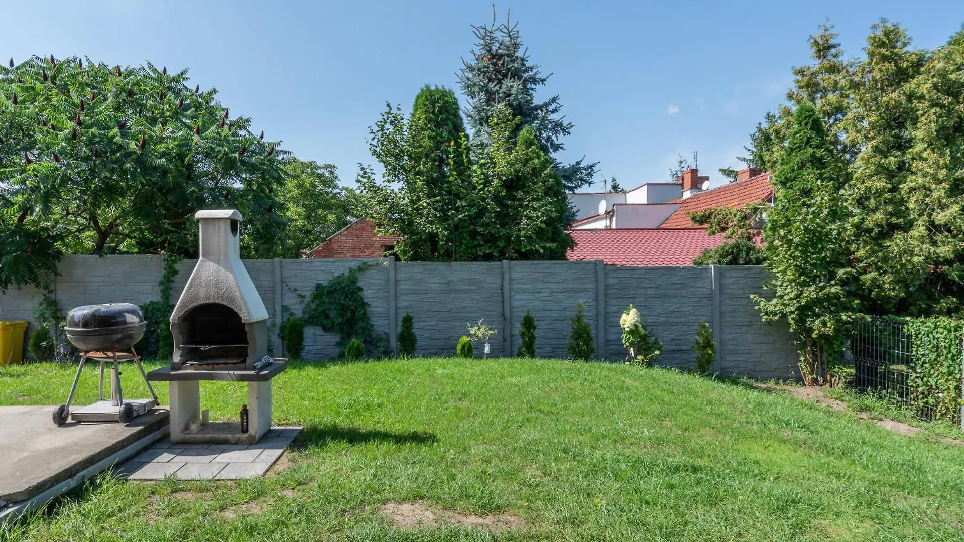 Holiday home Sleeply Pensjonat Zlotniki- Dom Dla 18 Osob Wroclaw